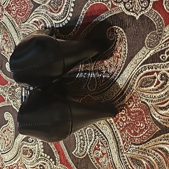 💥💥💥Michael Kors💥💥💥 - Picture 3 of 7